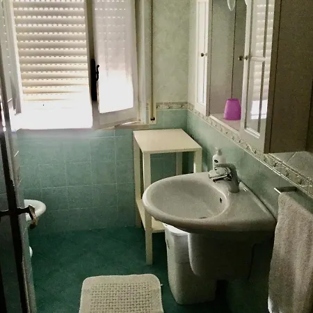 Apartment Holidaysun In Via Liguria Pineto