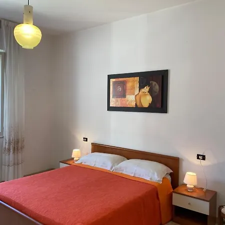 Holidaysun In Via Liguria Apartment *