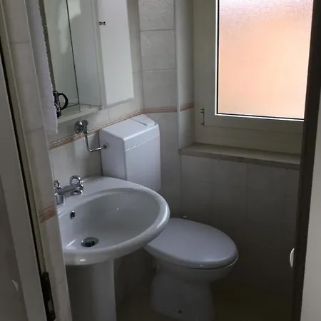 Holidaysun In Via Liguria Apartment Pineto